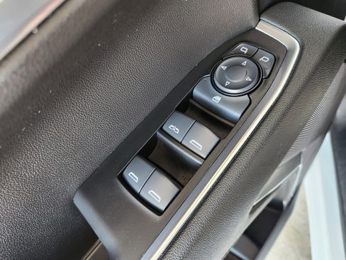 Certified 2025 Chevrolet Silverado 1500 LT image 23