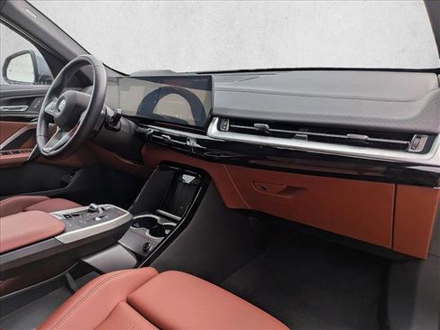 Used 2026 BMW X2 xDrive28i AWD/4WD image 16