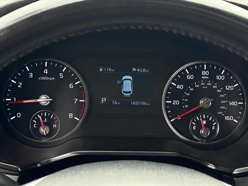 Used 2022 Kia Telluride S image 32