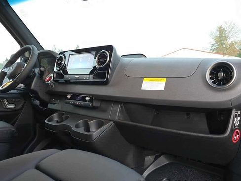 New 2026 Mercedes-Benz Sprinter 2500 image 12