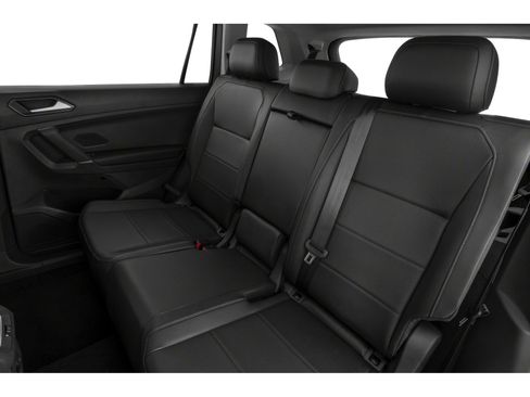 Used 2021 Volkswagen Tiguan SE AWD/4WD image 11