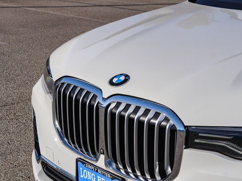 Used 2021 BMW X7 xDrive40i w/ Premium Package image 6