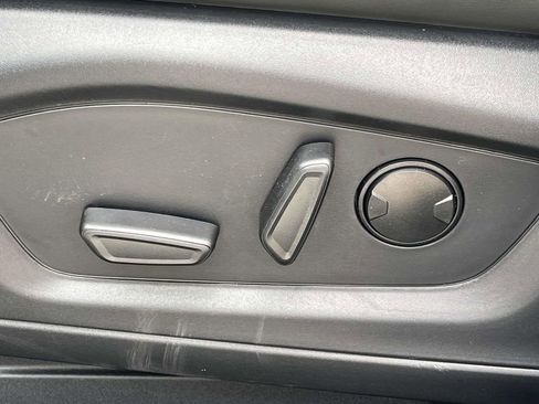 New 2025 Ford Explorer Active w/ Active Comfort Package image 18