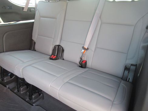 Used 2022 GMC Yukon XL SLT w/ SLT Premium Package AWD/4WD image 36
