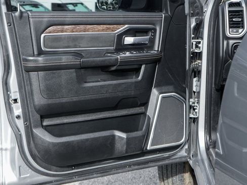 Used 2021 RAM 3500 Laramie image 18