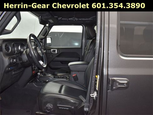 Used 2022 Jeep Wrangler Unlimited Rubicon 4xe image 13