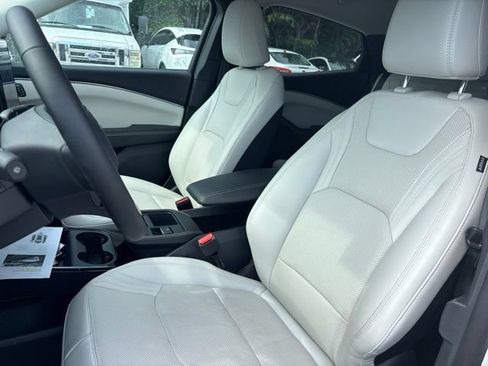 Used 2025 Ford Mustang Mach-E Premium RWD image 6