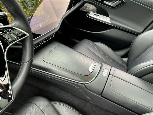 Certified 2025 Mercedes-Benz E 450 4MATIC Sedan image 20
