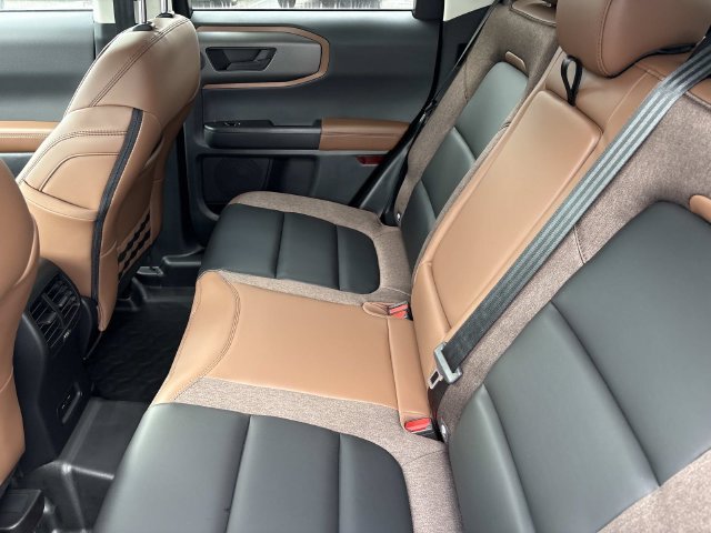 New 2026 Ford Bronco Sport Outer Banks w/ Sasquatch Outer Banks Package AWD/4WD image 18