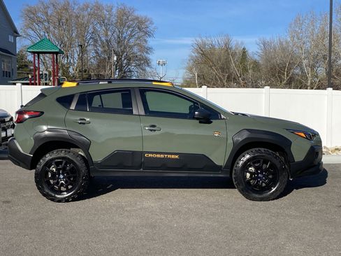 Used 2024 Subaru Crosstrek 2.5i Wilderness w/ Crosstrek Mirror Package image 7