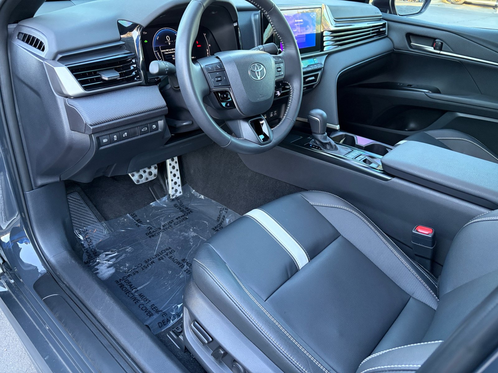 Used 2026 Toyota Camry SE w/ Convenience Package FWD image 10