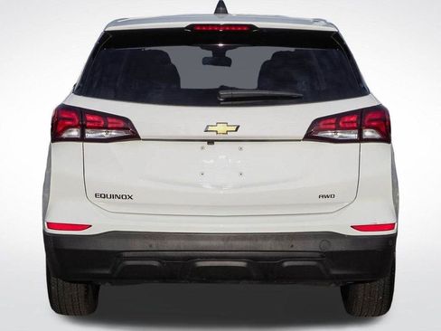 Certified 2024 Chevrolet Equinox LS w/ LS Convenience Package AWD/4WD image 5
