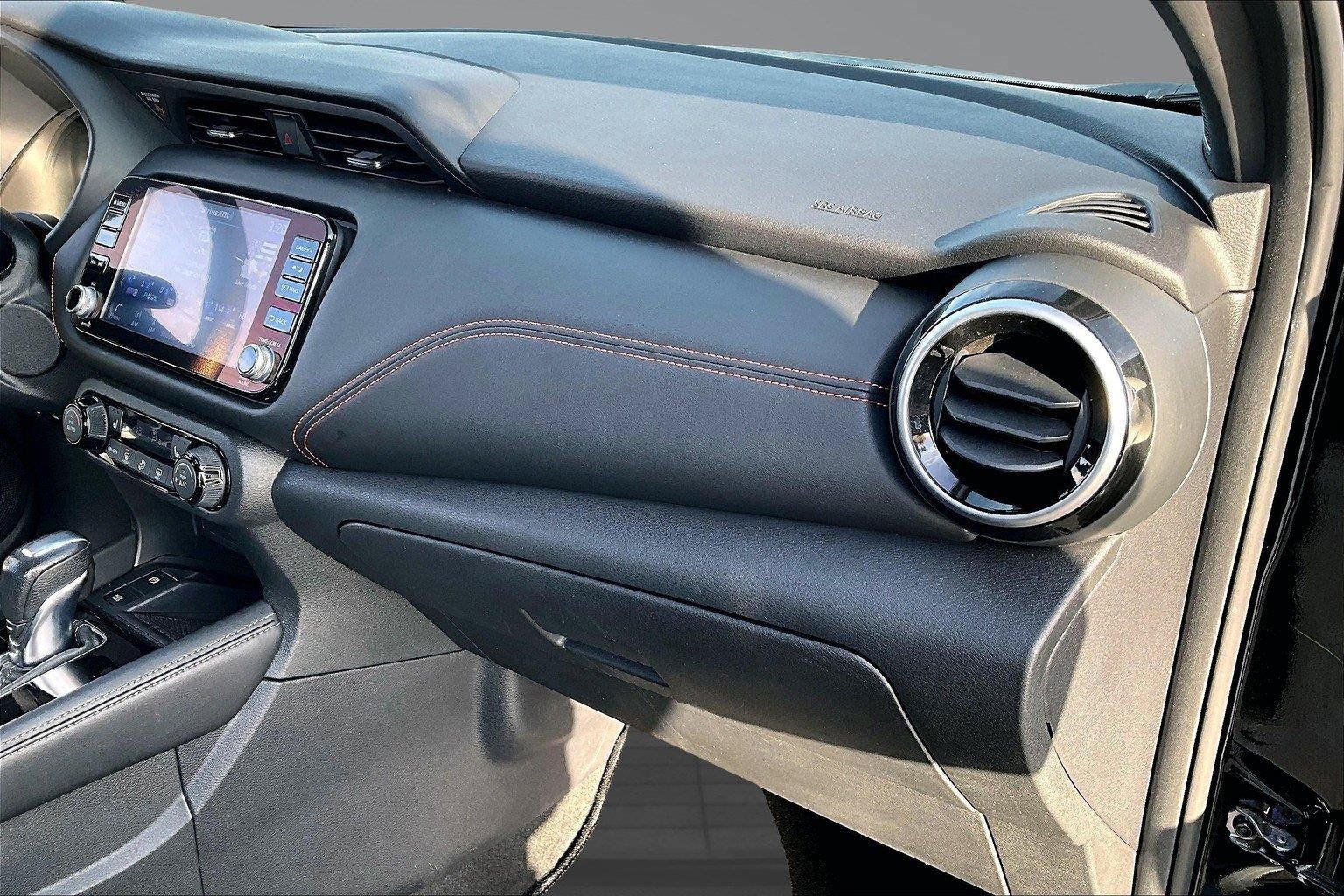 Used 2021 Nissan Kicks SR w/ SR Premium Package FWD image 17