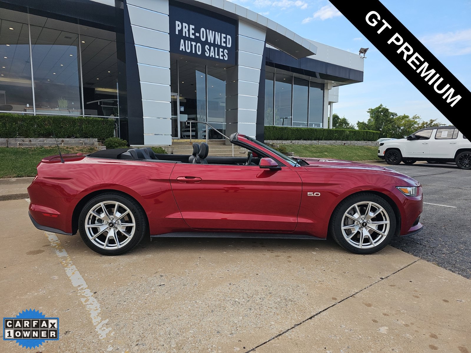 Used 2015 Ford Mustang GT Premium w/ Equipment Group 401A RWD image 2