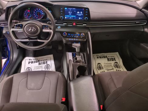 Used 2022 Hyundai Elantra SEL image 14