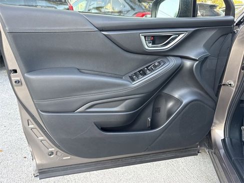 Used 2023 Subaru Forester Premium image 13