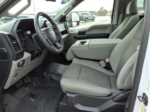 Certified 2019 Ford F150 XL w/ Equipment Group 101A Mid image 11