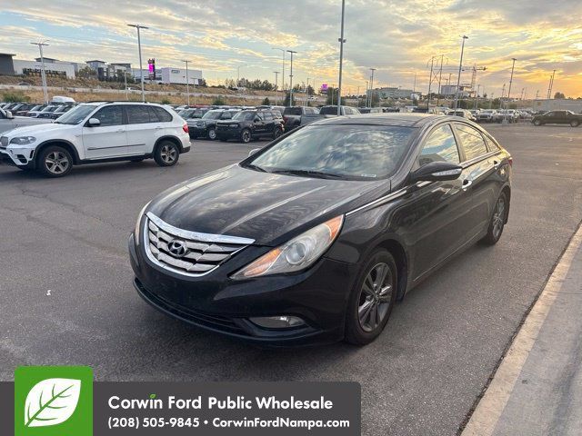Used 2013 Hyundai Sonata Limited w/ Premium Pkg FWD image 3