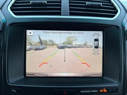 Used 2017 Ford Explorer XLT w/ Equipment Group 202A FWD image 13