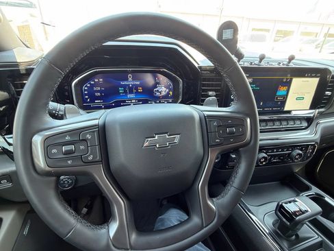 Used 2024 Chevrolet Silverado 1500 ZR2 w/ Technology Package AWD/4WD image 14