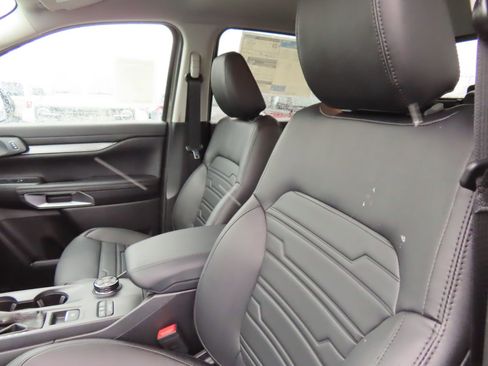 New 2026 Ford Ranger Lariat w/ FX4 Off-Road Package AWD/4WD image 17