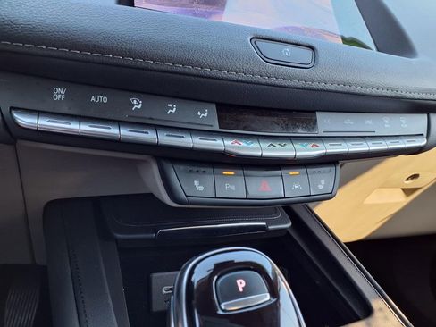 Used 2023 Cadillac XT4 Premium Luxury w/ Cold Weather Package image 8