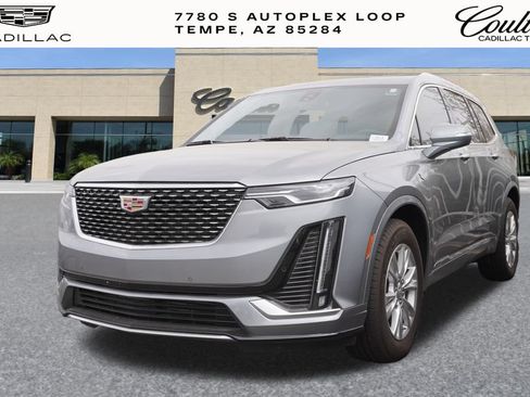Certified 2025 Cadillac XT6 Luxury FWD image 1