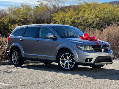 Used 2017 Dodge Journey GT w/ Driver Convenience Group image 1