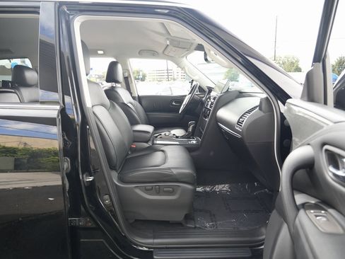 Used 2021 Nissan Armada SV w/ SV Appearance Package image 21