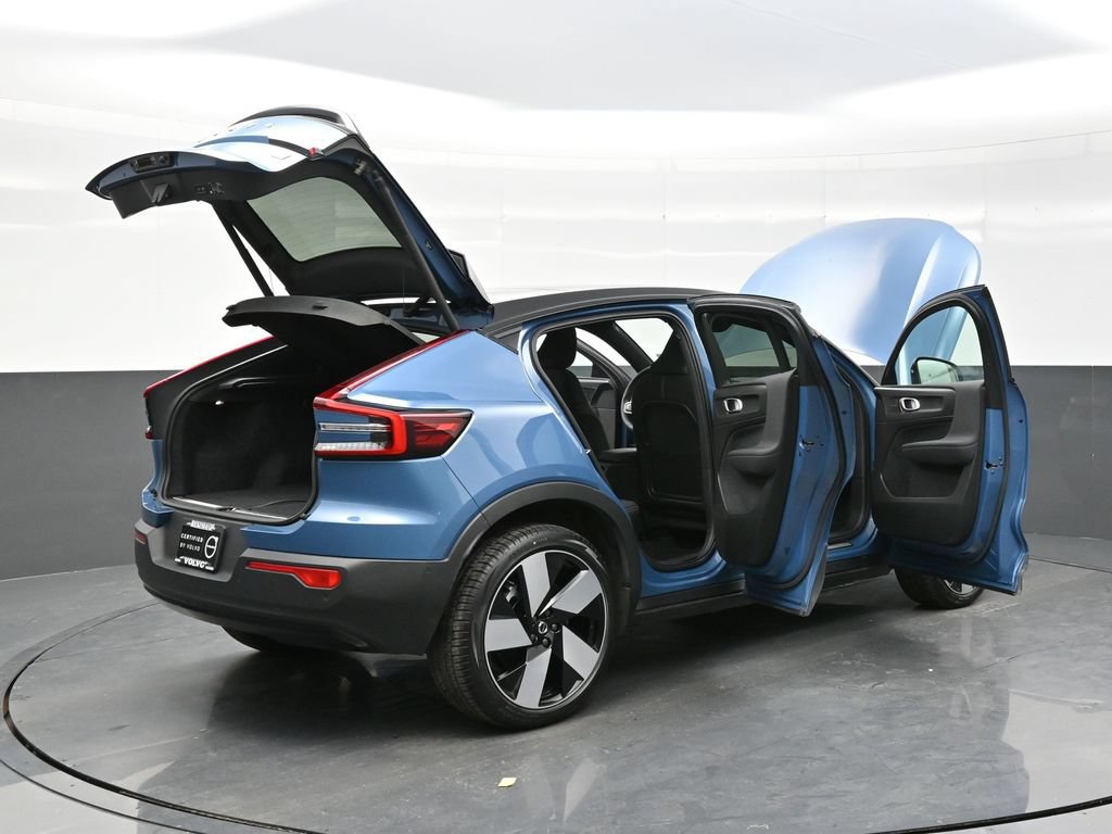 Used 2022 Volvo C40 P8 Recharge Ultimate AWD/4WD image 37