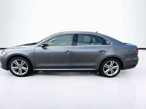 Used 2015 Volkswagen Passat TDI SE FWD image 8