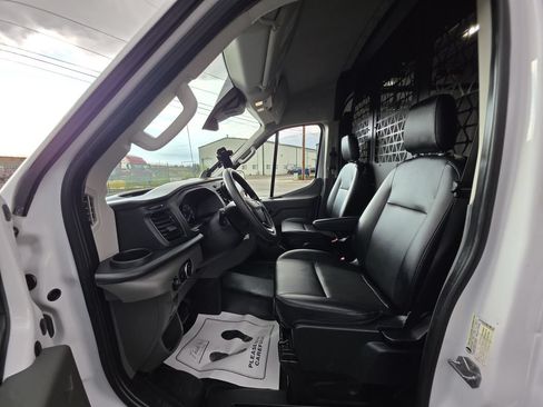 Used 2023 Ford Transit 250 Medium Roof AWD image 17