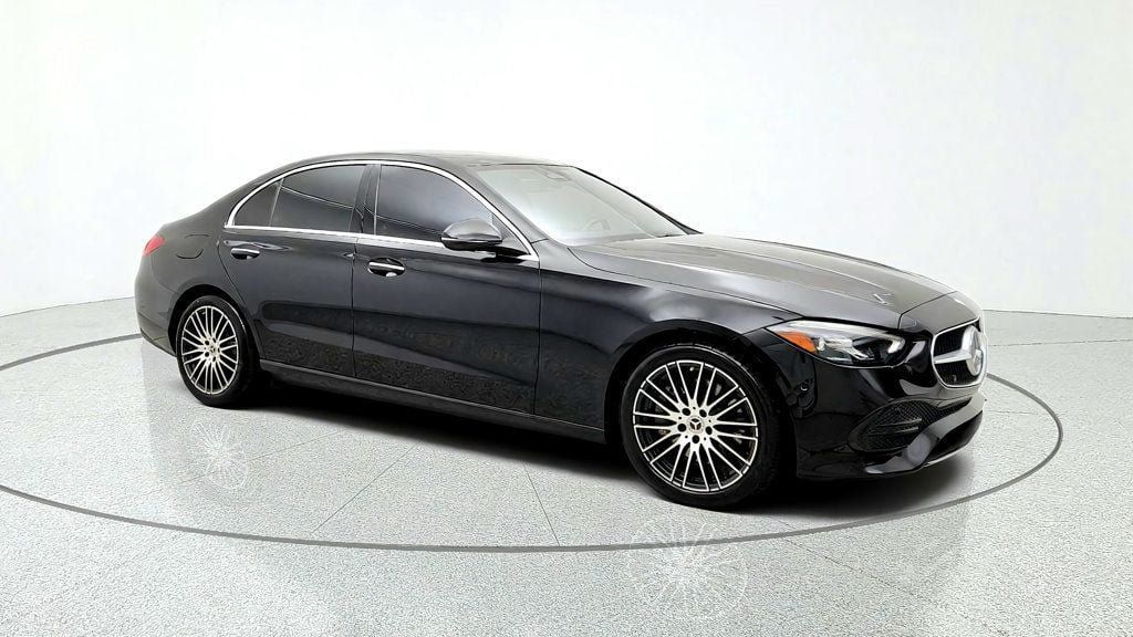 Used 2024 Mercedes-Benz C 300 4MATIC Sedan image 3