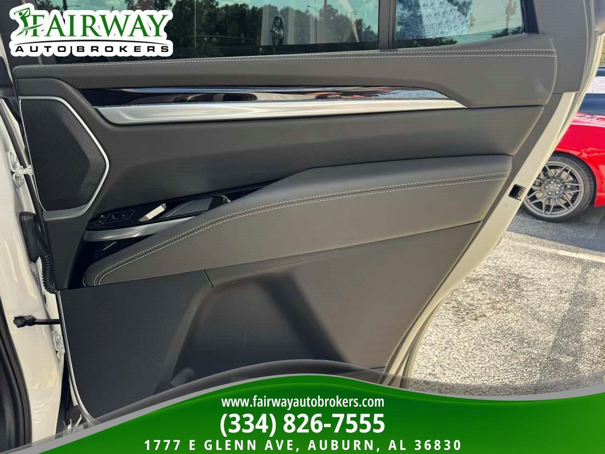 Used 2025 Cadillac Escalade Sport w/ Touring Package AWD/4WD image 35