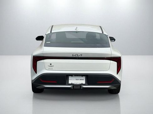 Certified 2025 Kia K4 EX FWD image 6