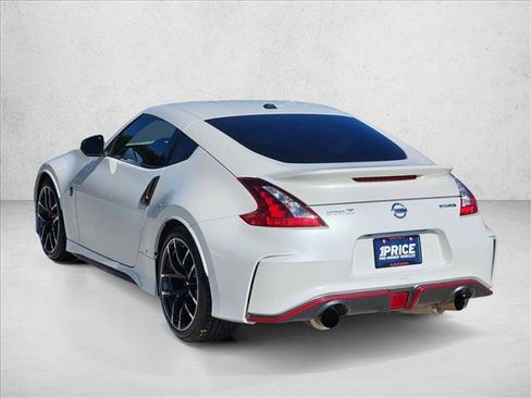 Used 2020 Nissan 370Z NISMO RWD image 8
