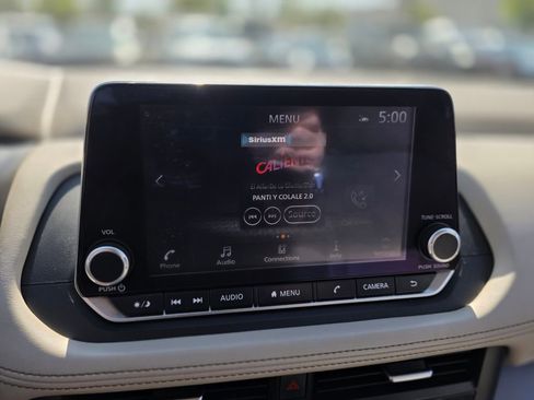 Used 2023 Nissan Rogue SV FWD image 28