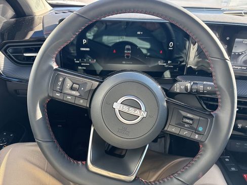 New 2025 Nissan Kicks SR w/ Illumination Package AWD/4WD image 18