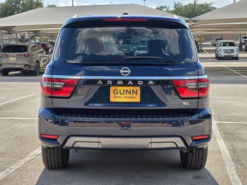Used 2024 Nissan Armada SL w/ Captain's Chairs Package AWD/4WD image 4