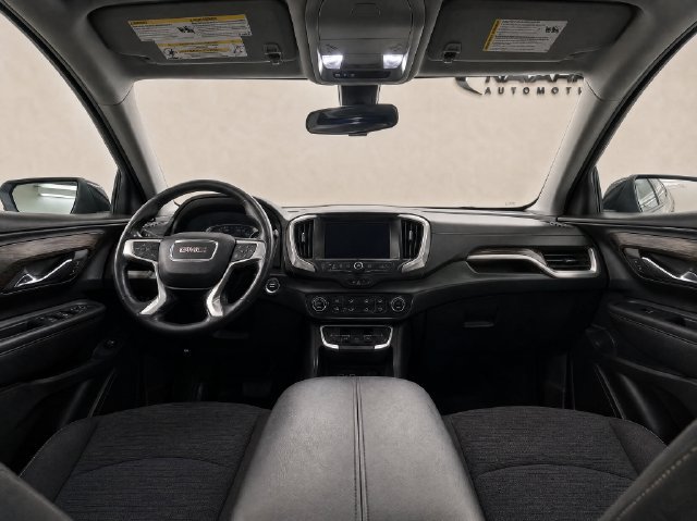Used 2024 GMC Terrain SLE FWD image 24