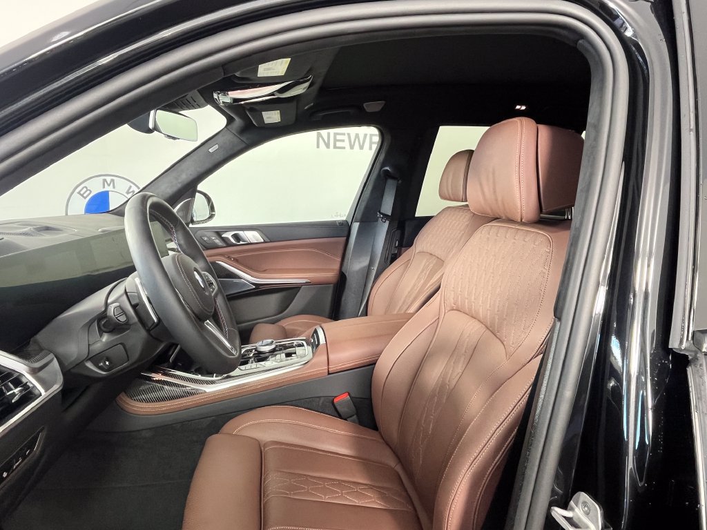 Used 2027 BMW X7 M60i AWD/4WD image 2