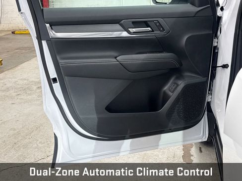 New 2026 GMC Terrain Elevation w/ Elevation Premium Package AWD/4WD image 8
