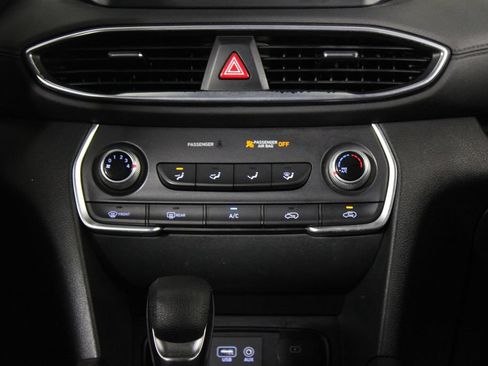 Used 2020 Hyundai Santa Fe SE FWD image 20