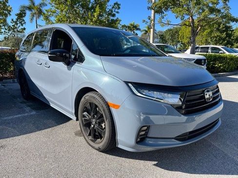 Used 2023 Honda Odyssey Sport image 1