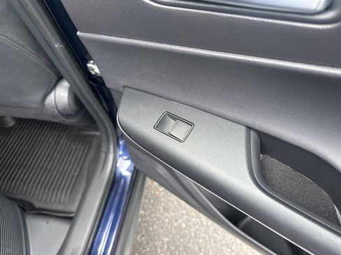 Used 2024 Toyota Venza LE image 22