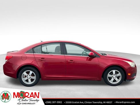 Used 2012 Chevrolet Cruze LT FWD image 8