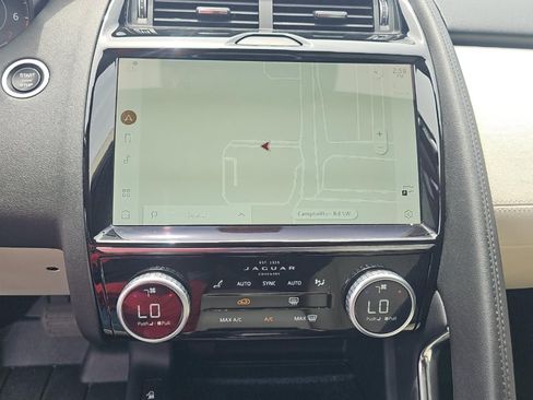 Used 2022 Jaguar E-PACE SE AWD/4WD image 8