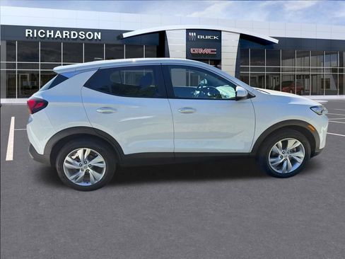 Used 2025 Buick Encore GX Preferred FWD image 6