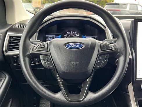 Used 2024 Ford Edge SE w/ Black Appearance Package image 29