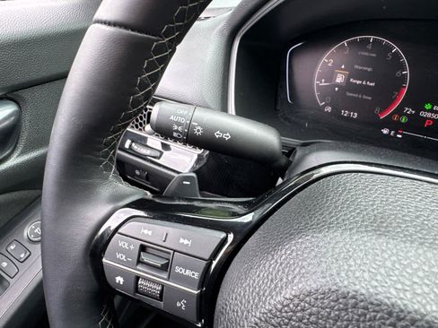 Used 2025 Honda Civic Sport image 20